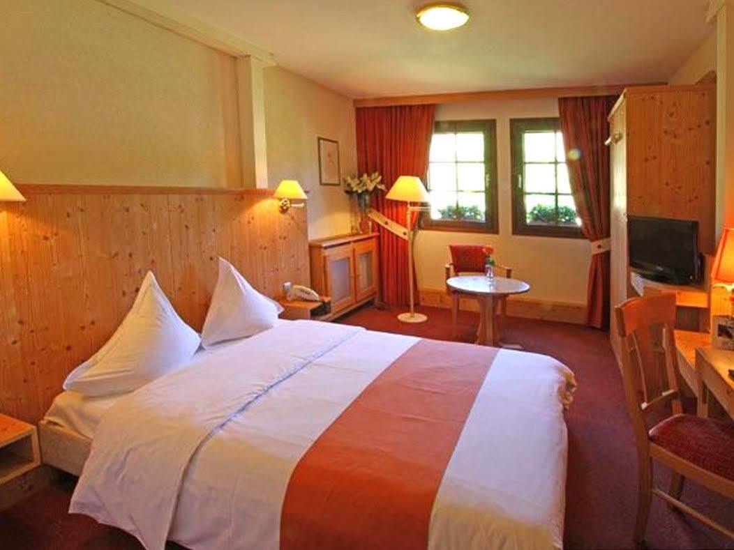 Hotel Le Moulin De La Walk Wissembourg Exterior foto